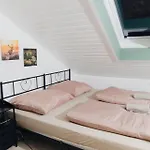 Doppelzimmer 3 Balance - Suhitha's Gaestehaus * Villingen-Schwenningen