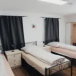 Doppelzimmer 3 Balance - Suhitha's Gaestehaus Tatil Evi *