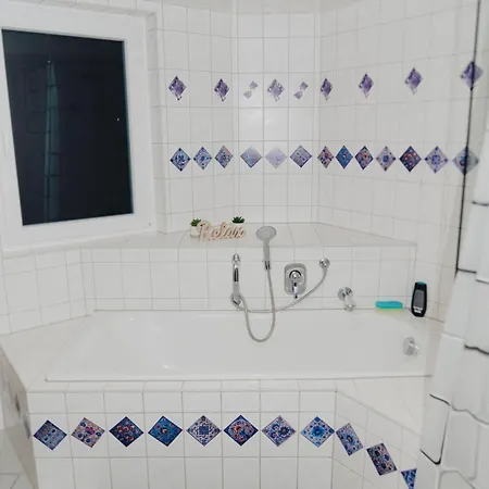 Tatil Evi Home Feel Schwenningen - Gaestehaus Villingen-Schwenningen *