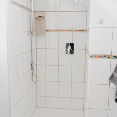 Home Feel Schwenningen - Gaestehaus Villingen-Schwenningen *
