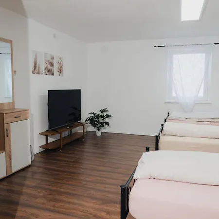 Tatil Evi Home Feel Schwenningen - Gaestehaus Villingen-Schwenningen *